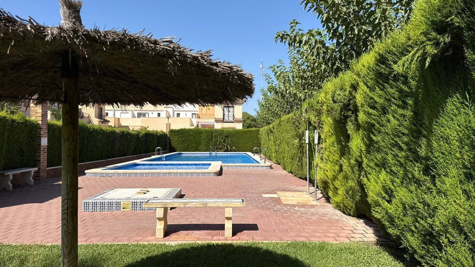 3 sovrum Radhus till salu i Torre de la Horadada med pool - 329 900 € (Ref: 10047394)