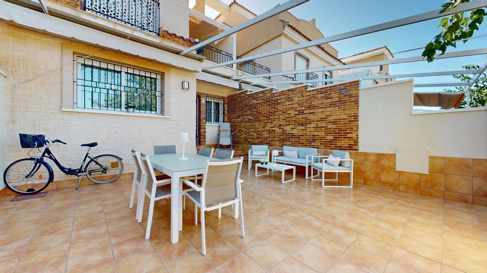 3 sovrum Radhus till salu i Torre de la Horadada med pool - 329 900 € (Ref: 10047394)