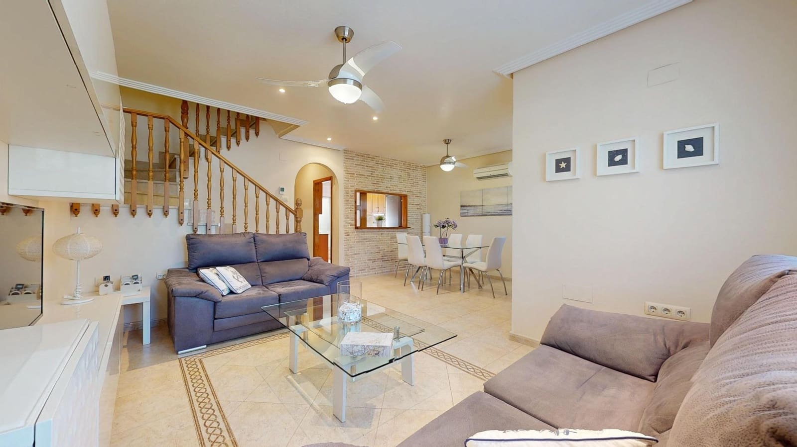 3 sovrum Radhus till salu i Torre de la Horadada med pool - 329 900 € (Ref: 10047394)