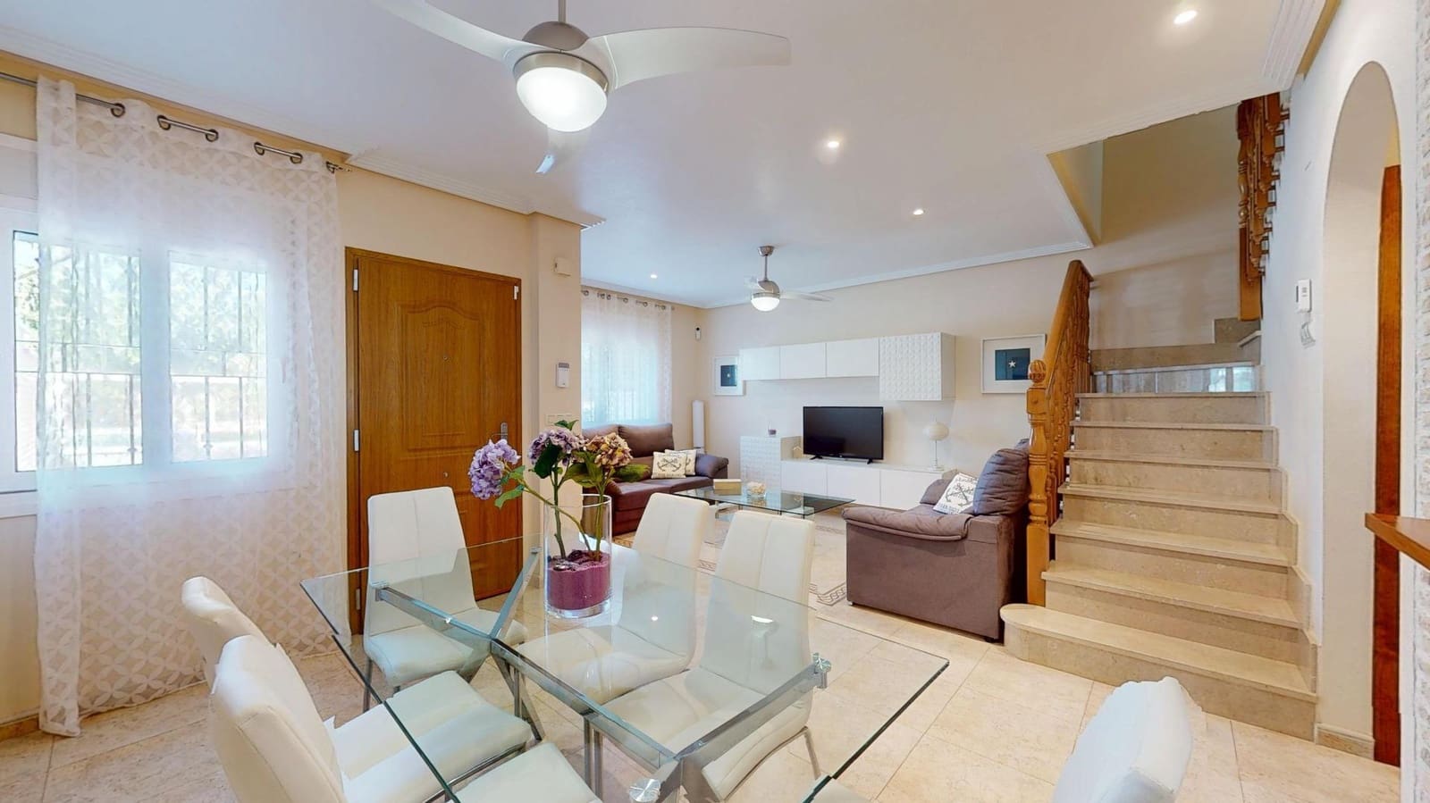 3 sovrum Radhus till salu i Torre de la Horadada med pool - 329 900 € (Ref: 10047394)