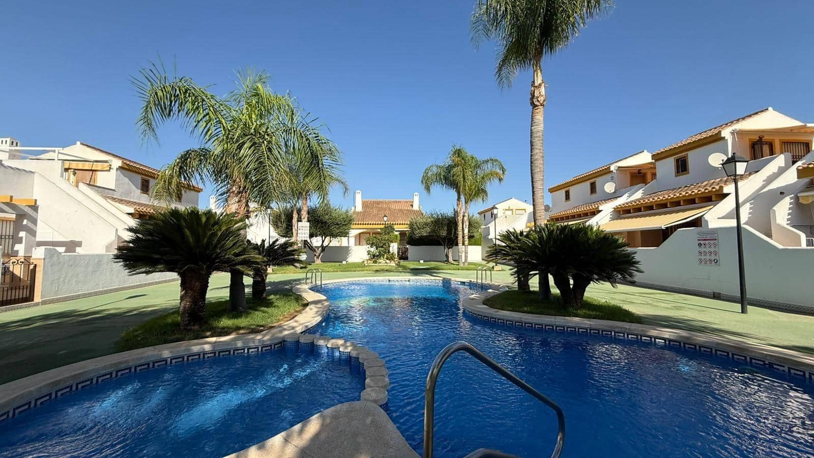 4 camera da letto Villetta Bifamiliare in vendita in Torre de la Horadada con piscina - 355.000 € (Rif: 10049367)