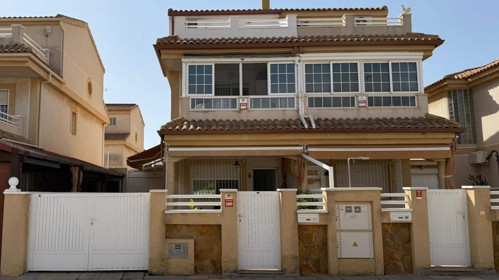 4 slaapkamer Rijtjeshuis te koop in Torre de la Horadada - € 285.000 (Ref: 10059197)