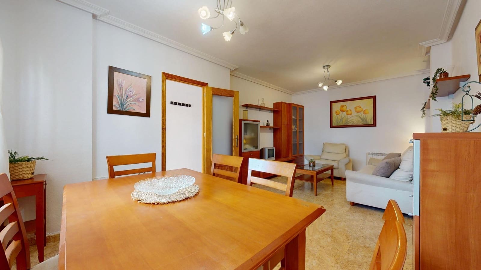 4 bedroom Villa for sale in San Javier with garage - € 245,000 (Ref: 10161557)