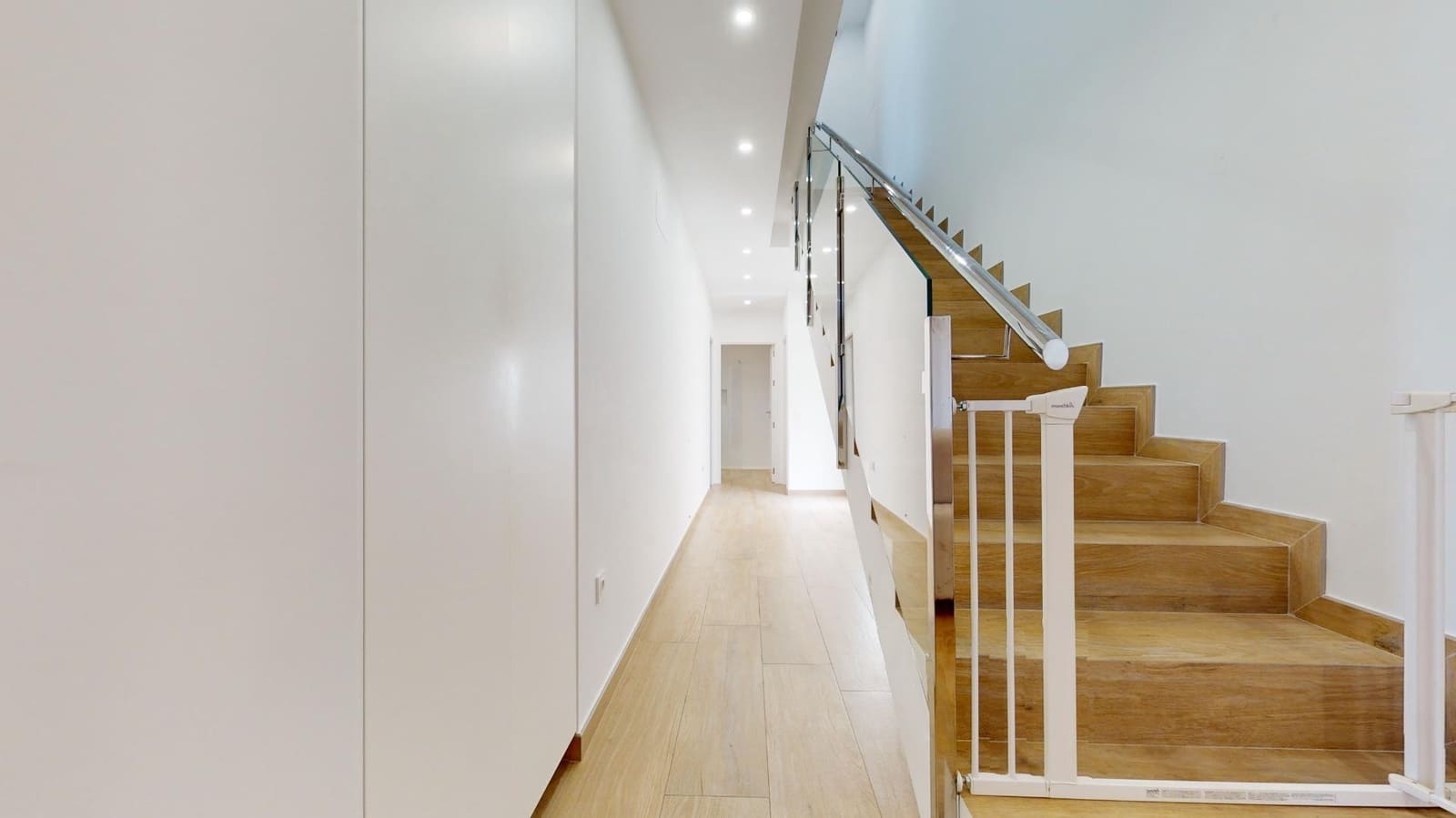 4 slaapkamer Villa te koop in San Pedro del Pinatar met zwembad - € 630.000 (Ref: 7671061)