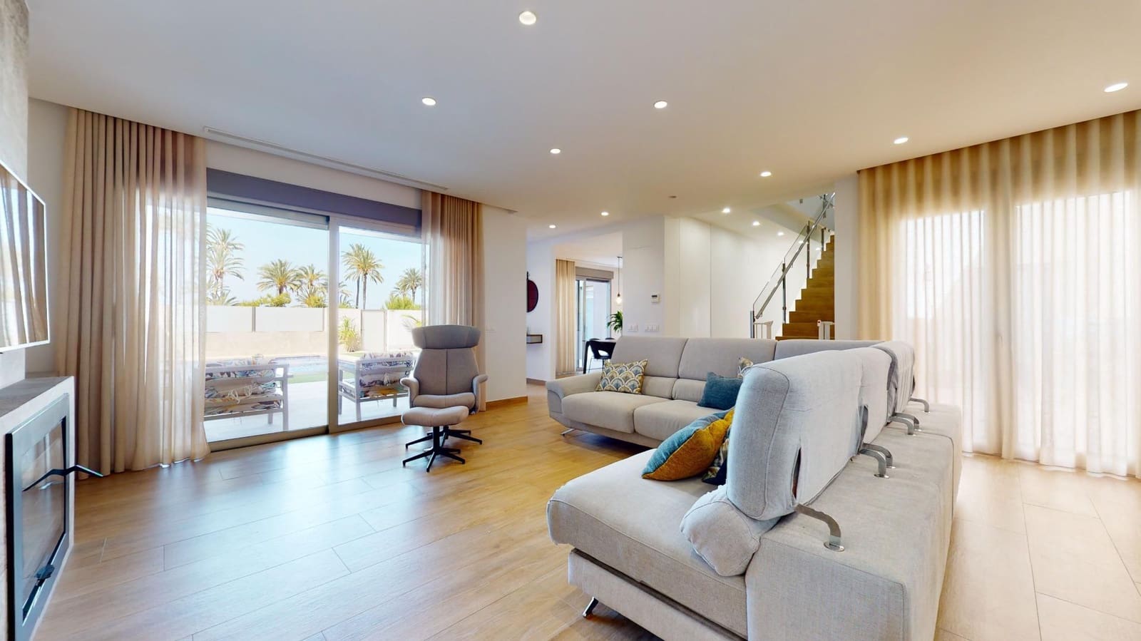 4 bedroom Villa for sale in San Pedro del Pinatar with pool - € 630,000 (Ref: 7671061)