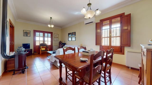 4 sovrum Villa till salu i Pilar de la Horadada ciudad, Pilar de la Horadada med garage - 242 000 € (Ref: 7701766)