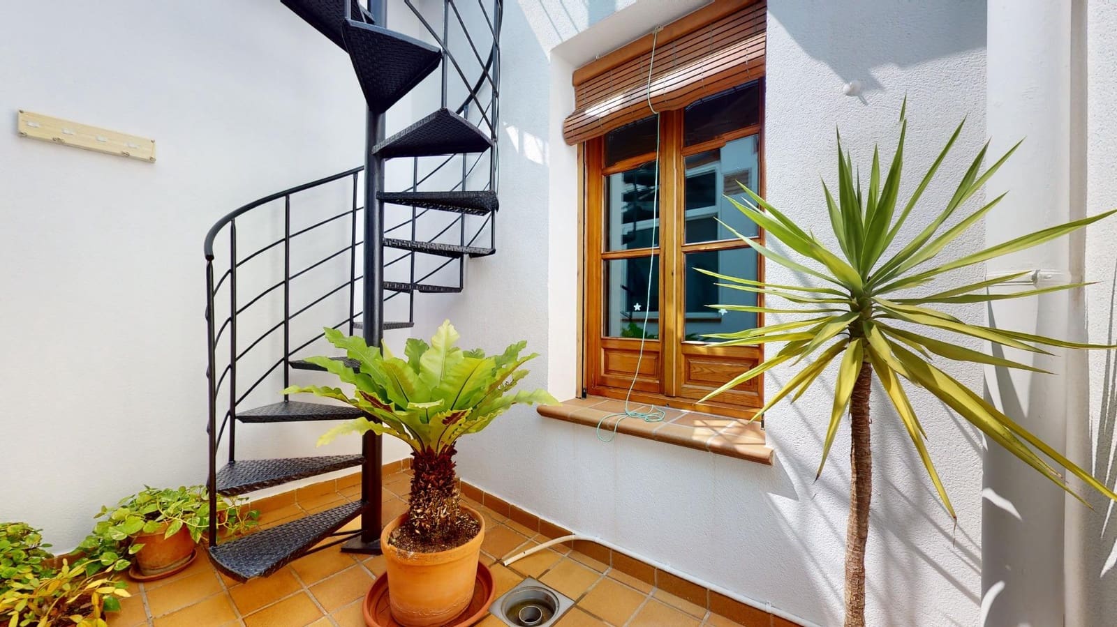 4 bedroom Villa for sale in Pilar de la Horadada with garage - € 242,000 (Ref: 7701766)