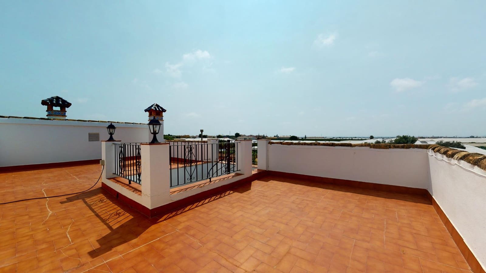 4 bedroom Villa for sale in Pilar de la Horadada with garage - € 242,000 (Ref: 7701766)