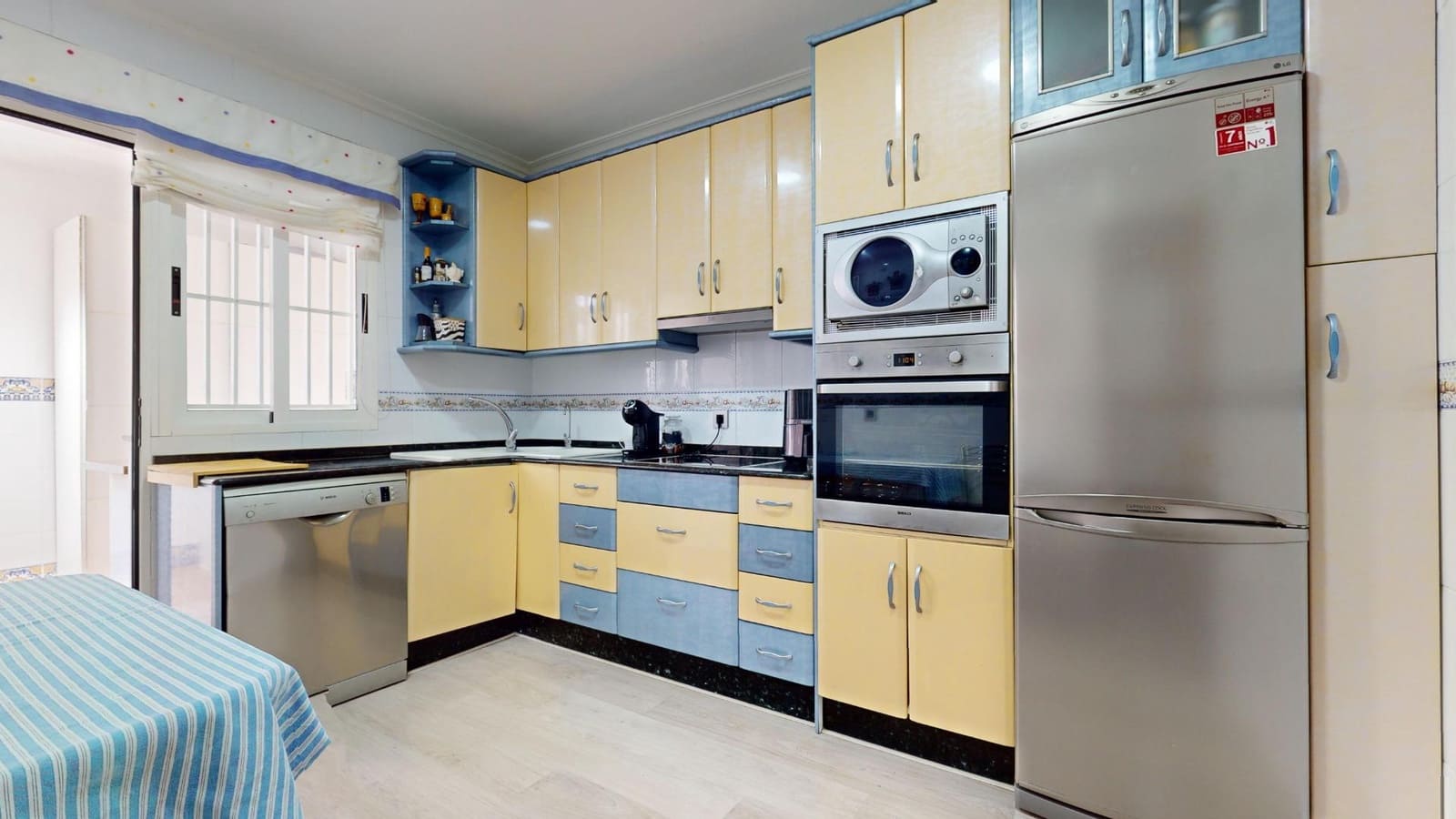 4 soverom Rekkehus til salgs i Los Alcazares med garasje - € 229 900 (Ref: 8385162)