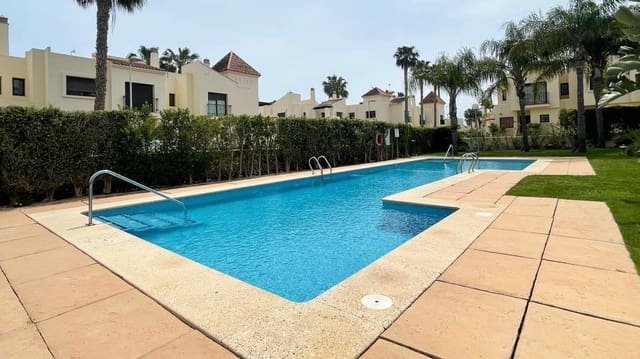 2 soveværelse Rækkehus til salg i Roda Golf, San Javier med swimmingpool - € 229.900 (Ref: 8950857)