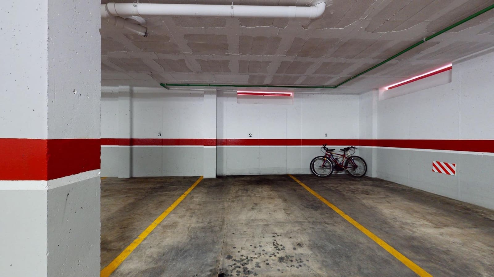 3 bedroom Apartment for sale in Los Alcazares with garage - € 148,900 (Ref: 8954470)