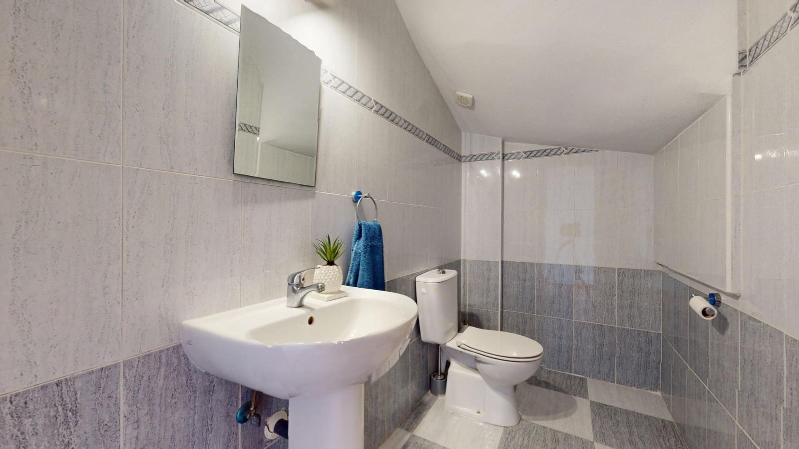 3 chambre Villa/Maison Mitoyenne à vendre à Torre de la Horadada avec piscine - 229 900 € (Ref: 8993761)