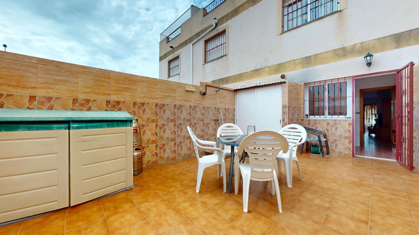 3 makuuhuone Rivitalo myytävänä paikassa Torre de la Horadada mukana uima-altaan - 229 900 € (Ref: 8993761)