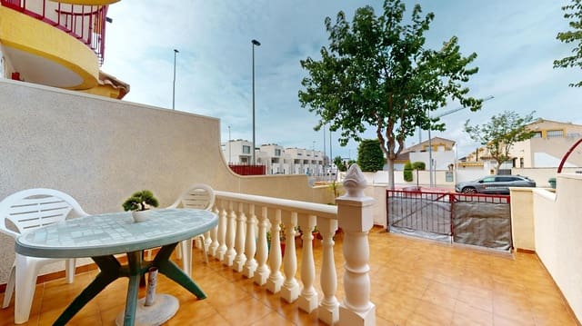 3 quarto Moradia em Banda para venda em Torre de la Horadada, Pilar de la Horadada com piscina - 229 900 € (Ref: 8993761)