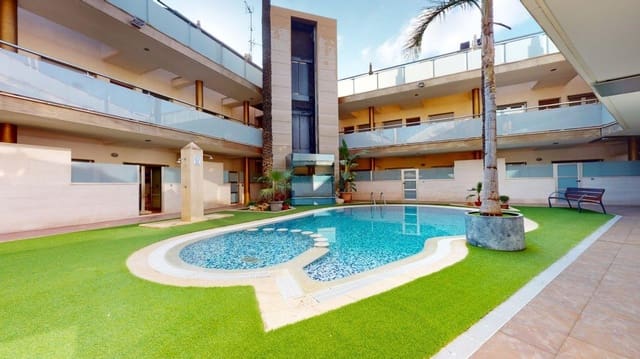3 soveværelse Rækkehus til salg i Pilar de la Horadada med swimmingpool garage - € 294.900 (Ref: 9057579)