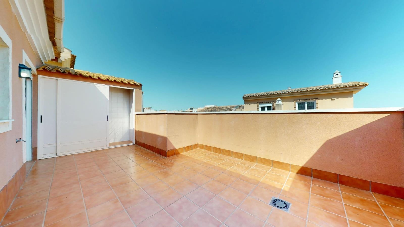 2 bedroom Penthouse for sale in Pilar de la Horadada with garage - € 132,900 (Ref: 9142883)