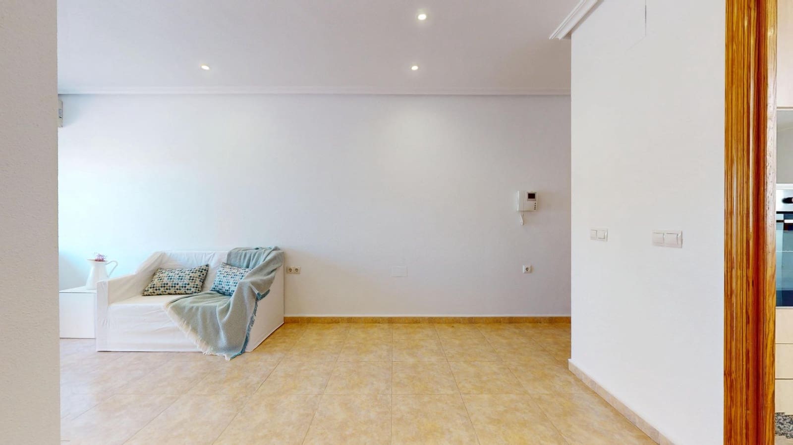 Ático de 2 habitaciones en Pilar de la Horadada en venta con garaje - 132.900 € (Ref: 9142883)