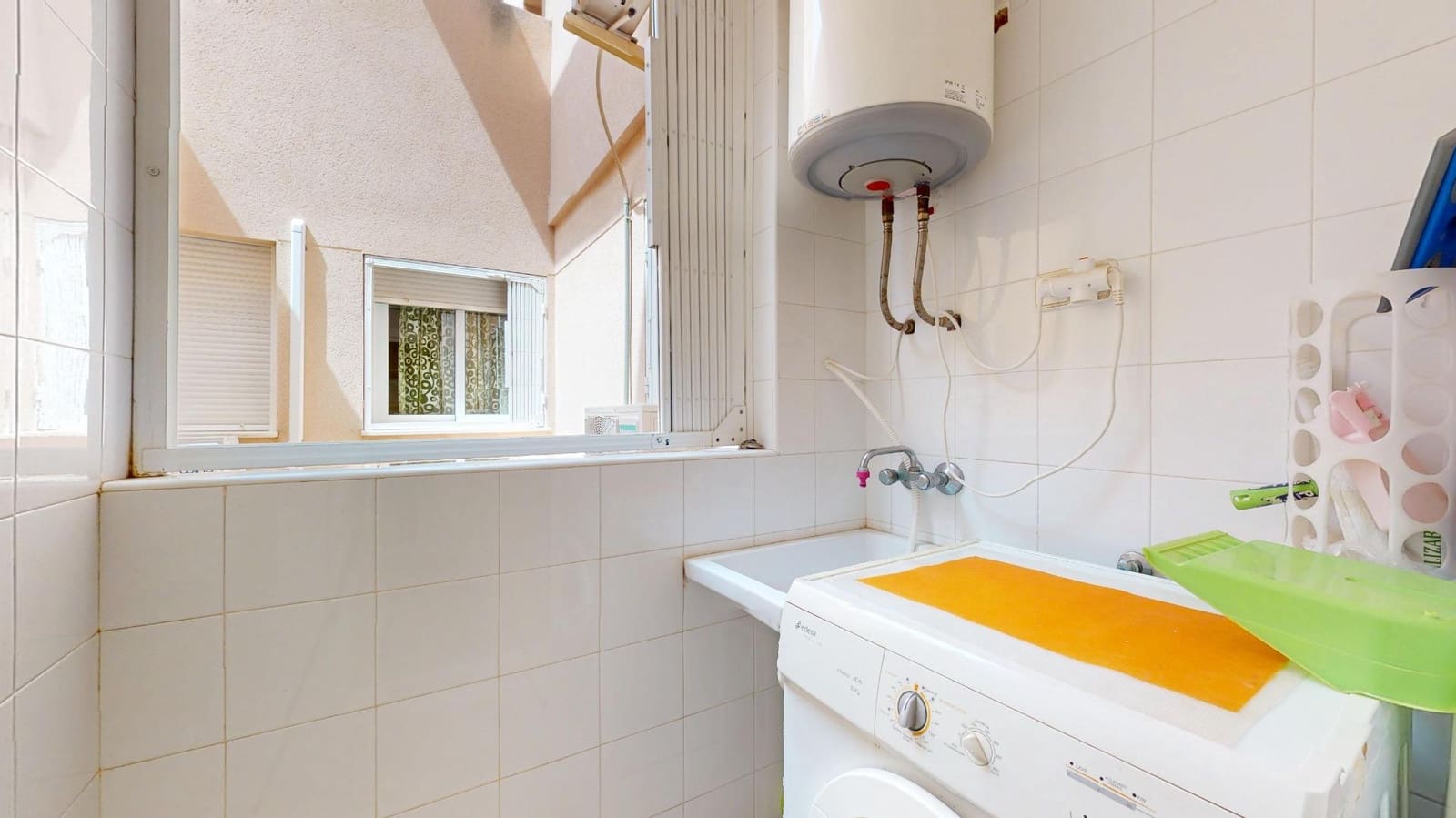 3 makuuhuone Kattohuoneisto myytävänä paikassa Lo Pagan mukana 
autotalli - 158 000 € (Ref: 9195551)