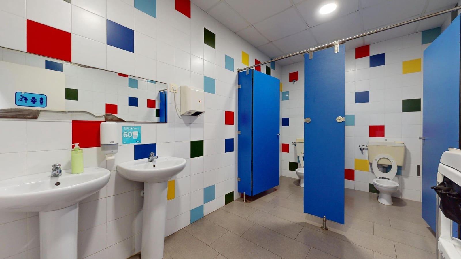 Commercial for sale in Los Cuarteros - € 295,900 (Ref: 9272618)