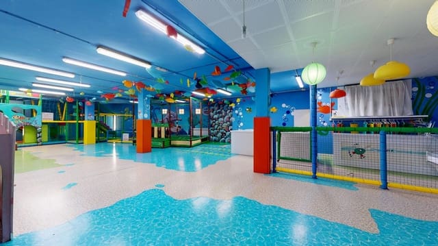 Commercial for sale in Los Cuarteros, San Pedro del Pinatar - € 280,900 (Ref: 9272618)
