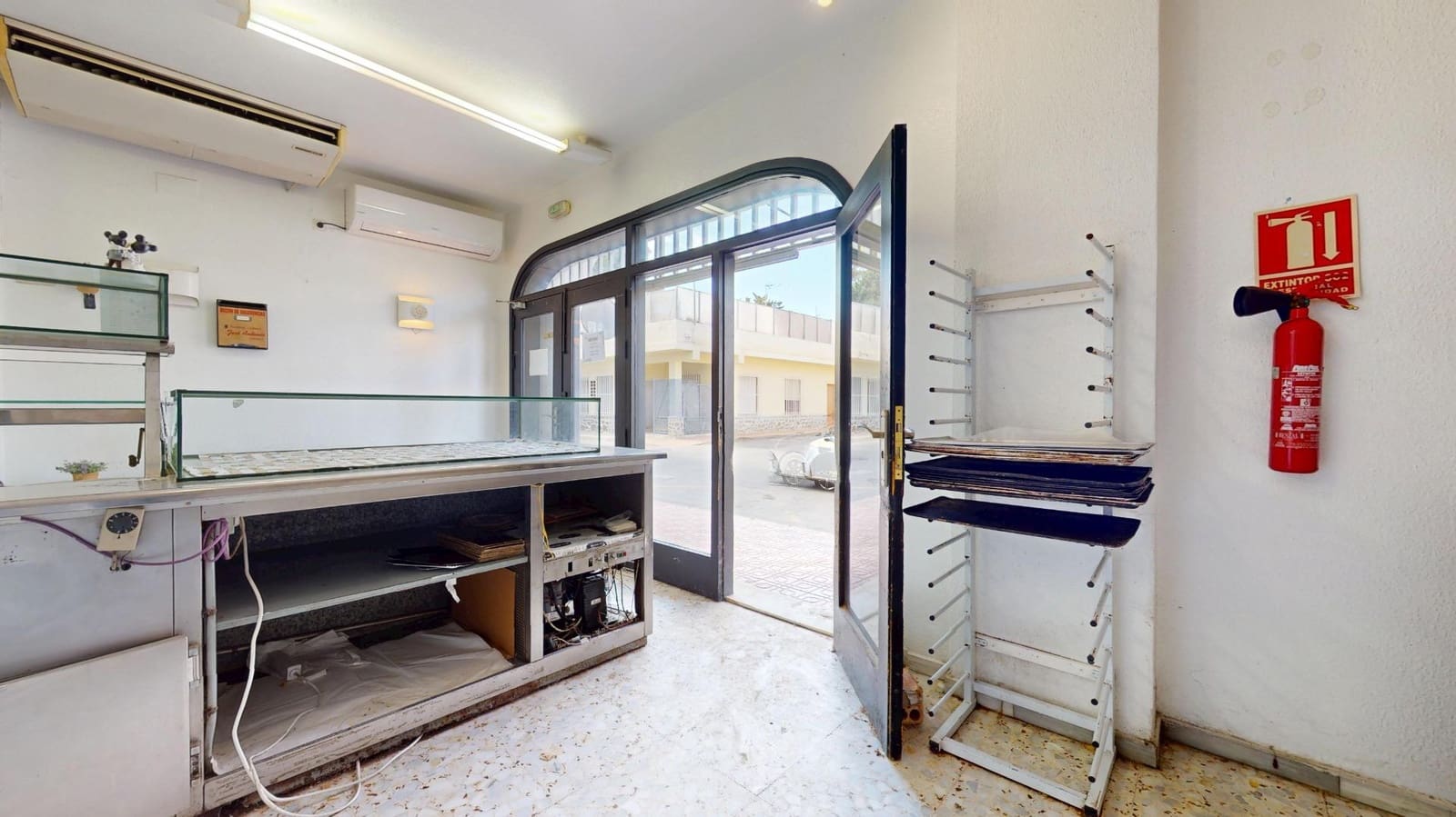 Komercyjne na sprzedaż w Lo Pagan - 68 900 € (Ref: 9276355)