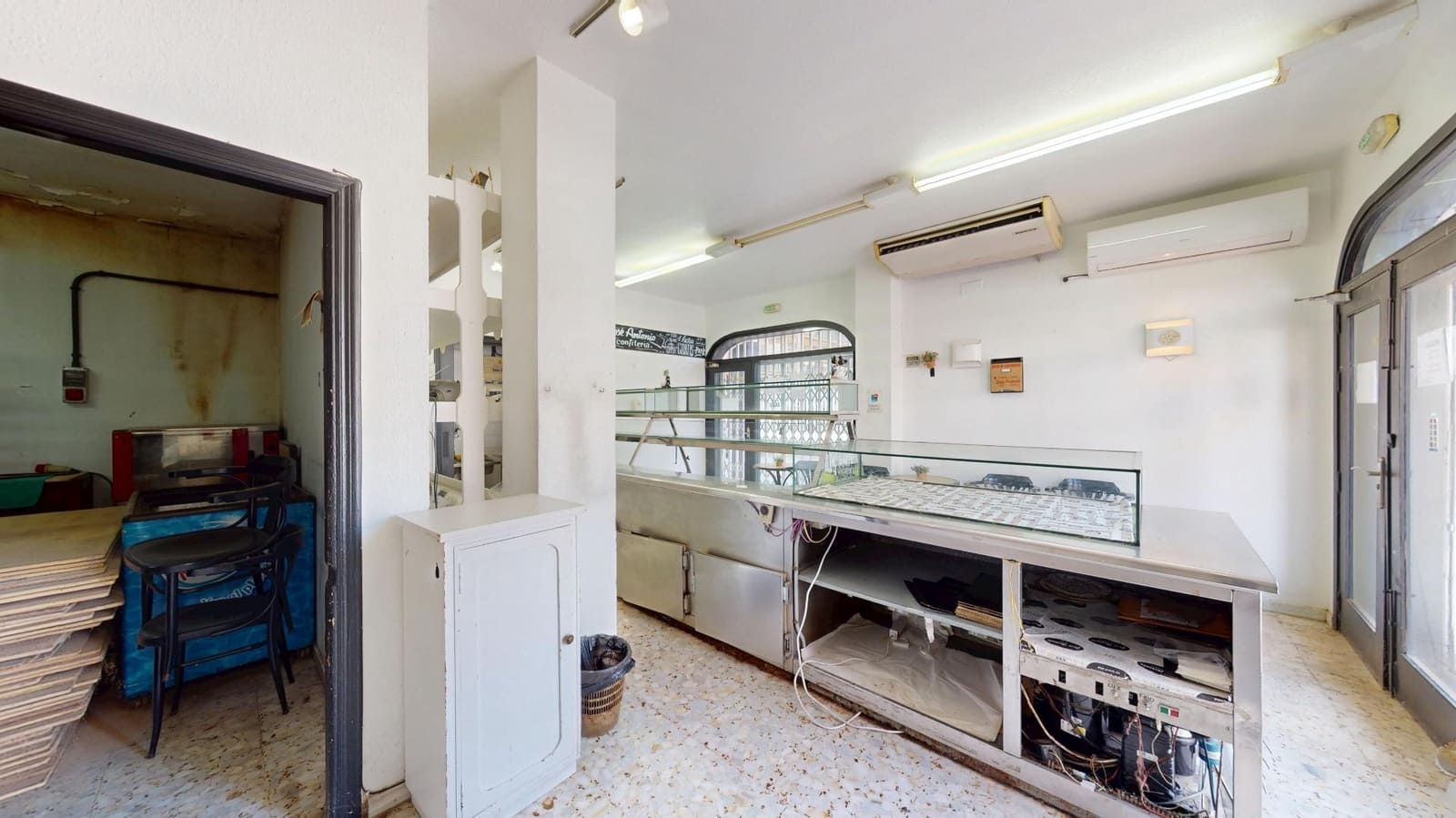 Commercial for sale in Lo Pagan - € 68,900 (Ref: 9276355)