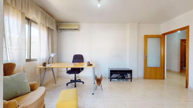 4 bedroom Flat for sale in Los Alcázares - € 149,900 (Ref: 9297256)