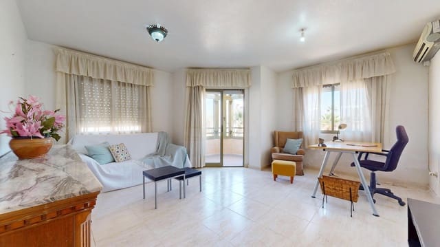 4 bedroom Flat for sale in Los Alcázares - € 149,900 (Ref: 9297256)