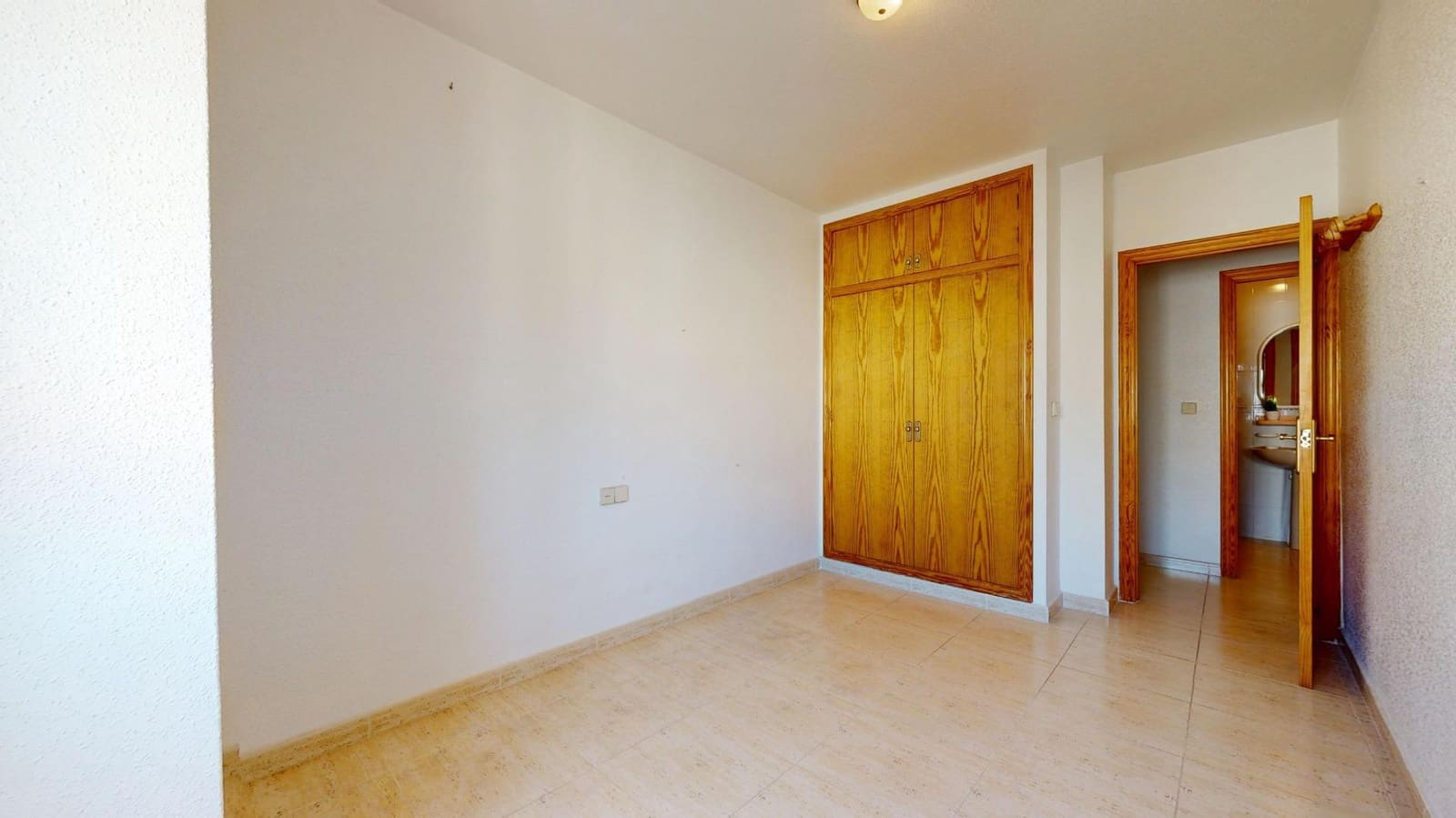 4 makuuhuone Asunto myytävänä paikassa Los Alcazares - 149 900 € (Ref: 9297256)