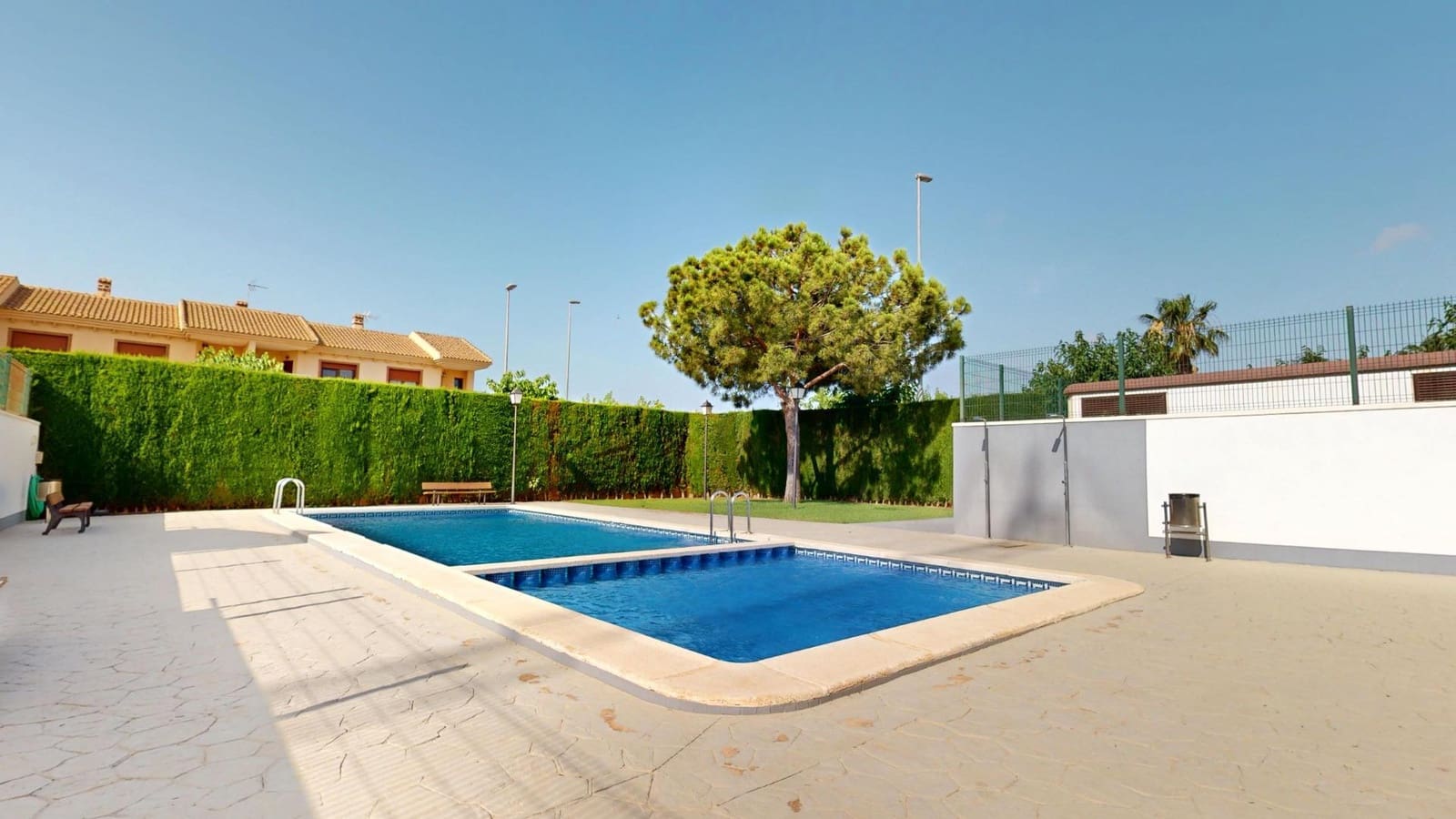 Ático de 2 habitaciones en Pilar de la Horadada en venta con piscina - 204.900 € (Ref: 9353638)