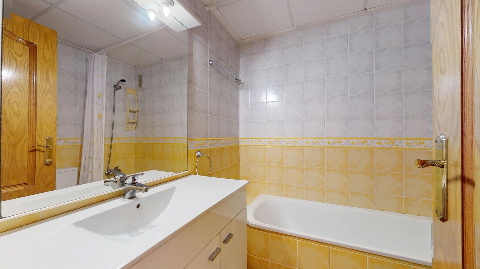 3 quarto Apartamento para venda em Los Cuarteros com piscina garagem - 220 000 € (Ref: 9353639)