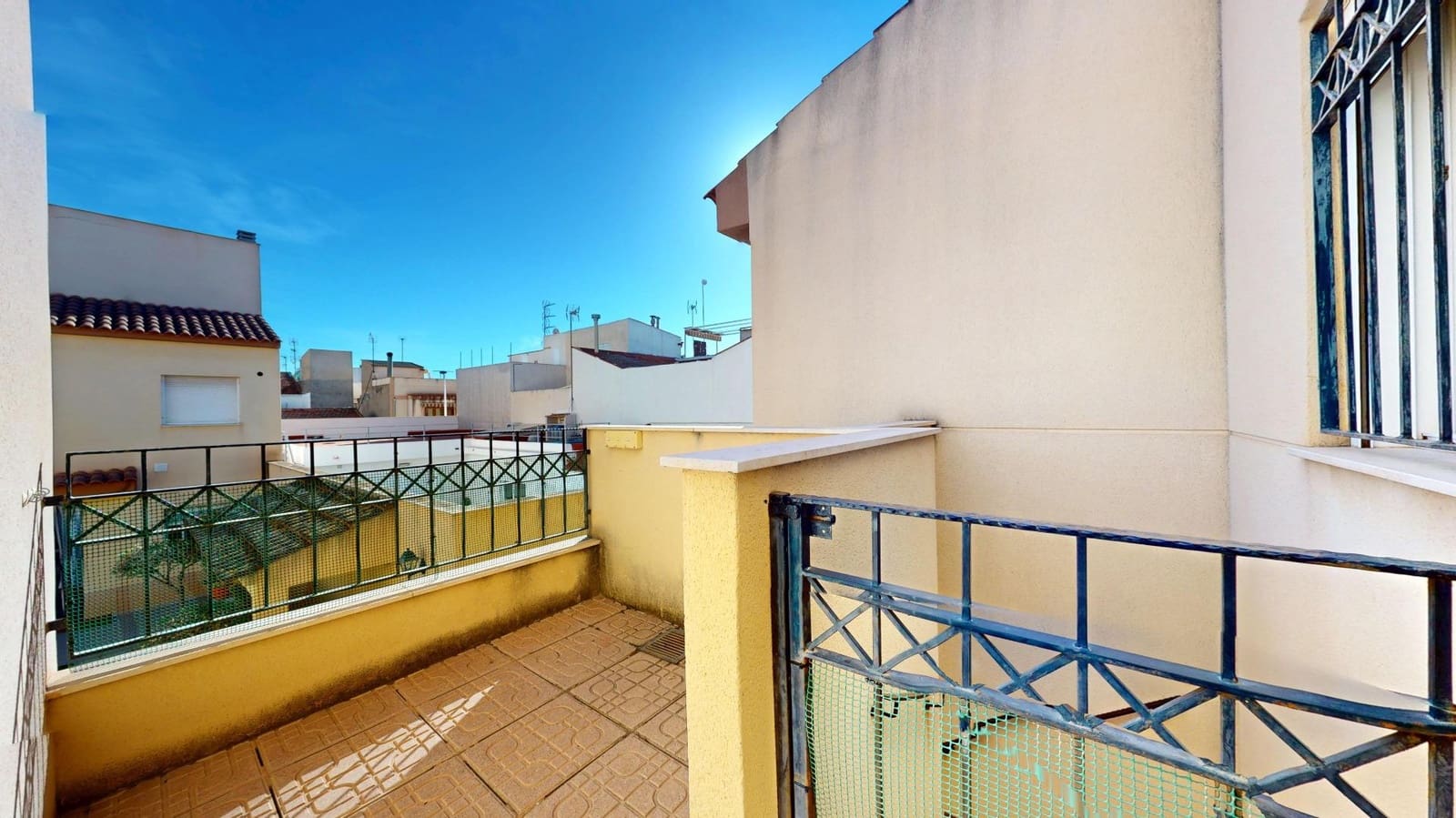 3 sypialnia Apartament na sprzedaż w Los Cuarteros z basenem garażem - 220 000 € (Ref: 9353639)