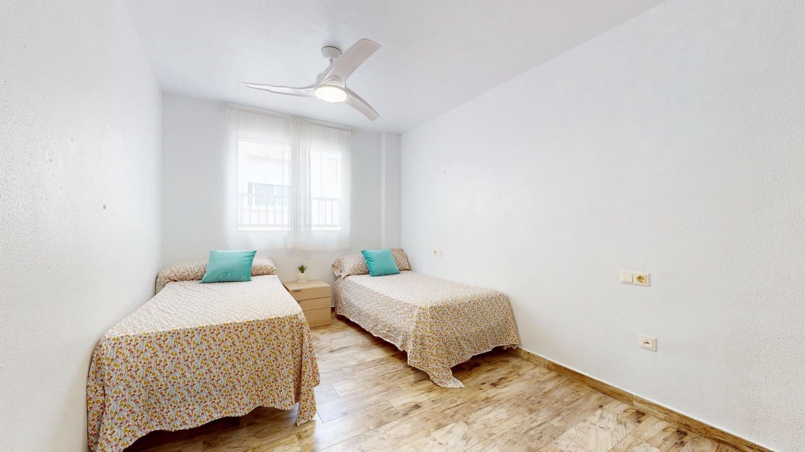 2 makuuhuone Kattohuoneisto myytävänä paikassa Pilar de la Horadada mukana 
autotalli - 134 900 € (Ref: 9355866)