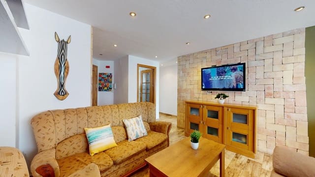 2 soverom Penthouse til salgs i Pilar de la Horadada med garasje - € 134 900 (Ref: 9355866)