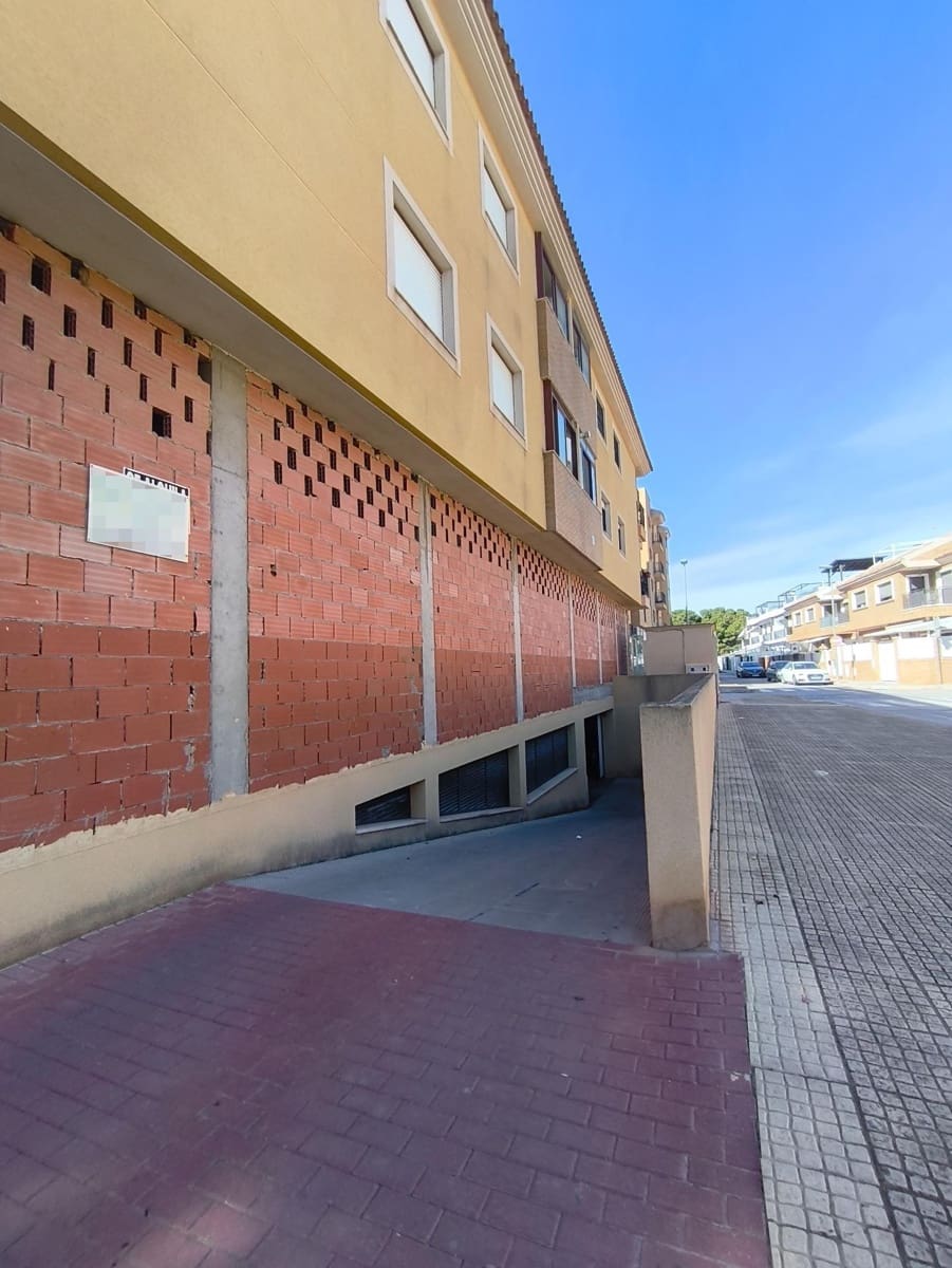 Garaż na sprzedaż w San Pedro del Pinatar - 6 500 € (Ref: 9379047)