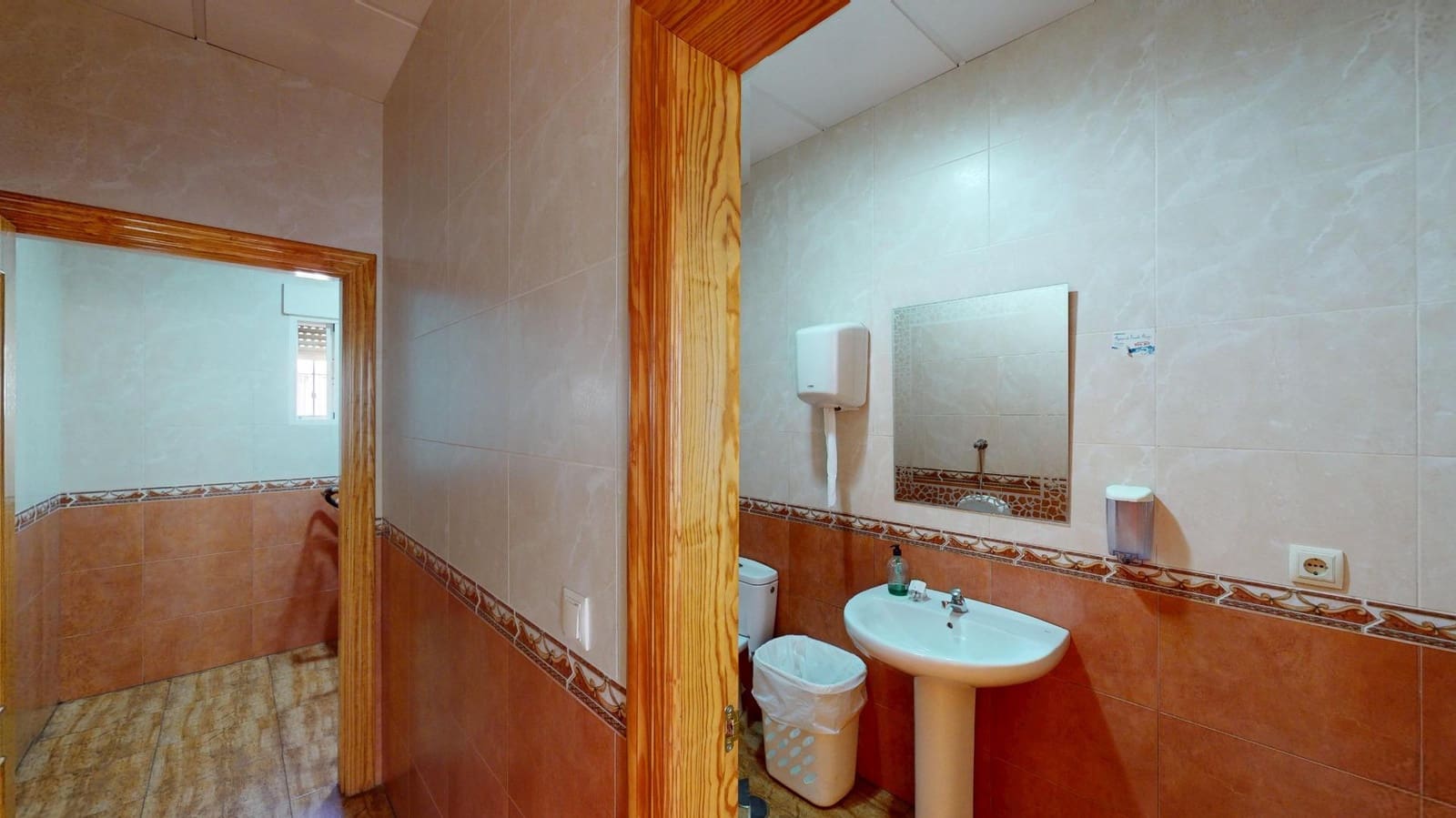 Erhverv til salg i Fuente Alamo de Murcia - € 165.000 (Ref: 9401084)