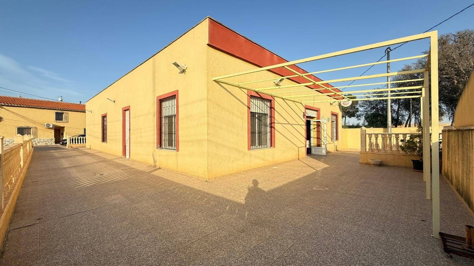 Commercial for sale in Fuente Alamo de Murcia - € 165,000 (Ref: 9401084)