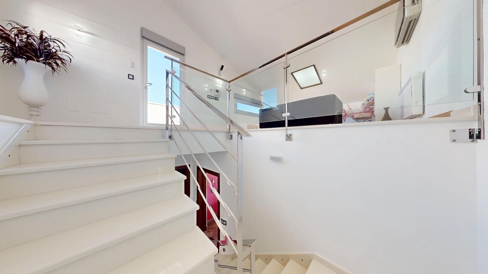 4 quarto Moradia para venda em Pilar de la Horadada com garagem - 325 000 € (Ref: 9431308)