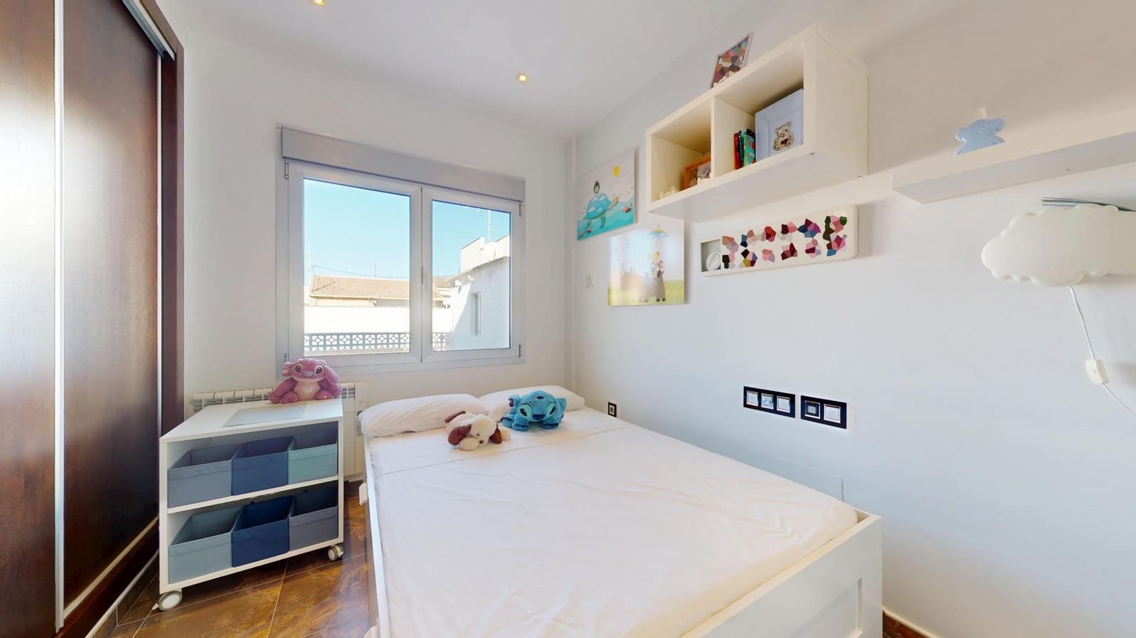 Chalet de 4 habitaciones en Pilar de la Horadada en venta con garaje - 325.000 € (Ref: 9431308)