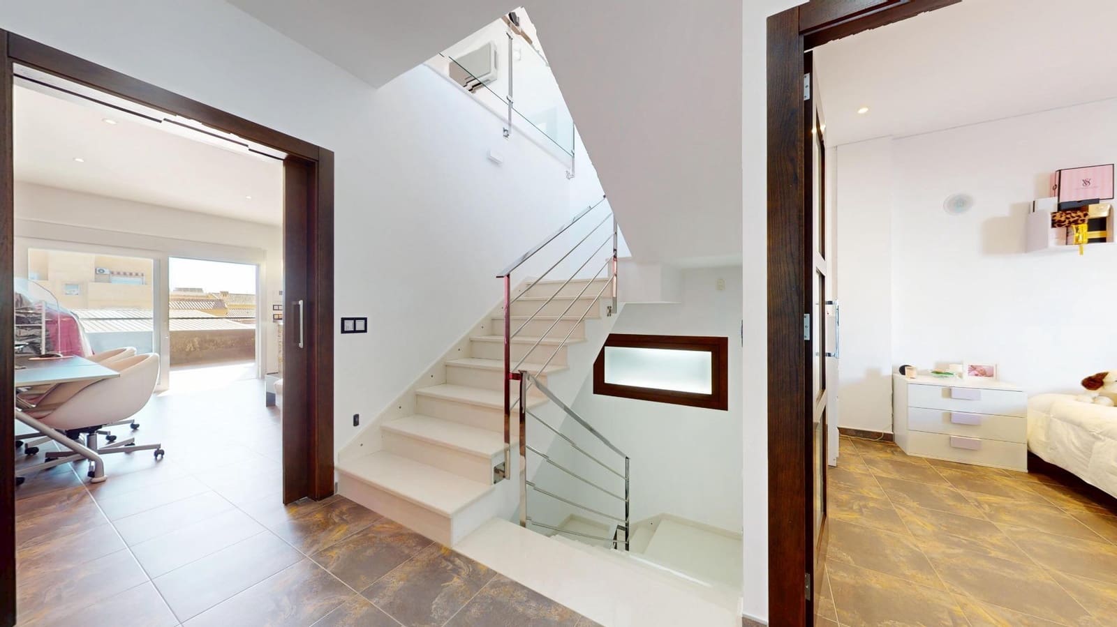 Chalet de 4 habitaciones en Pilar de la Horadada en venta con garaje - 325.000 € (Ref: 9431308)