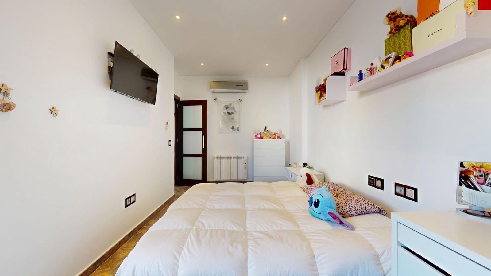 Chalet de 4 habitaciones en Pilar de la Horadada en venta con garaje - 325.000 € (Ref: 9431308)