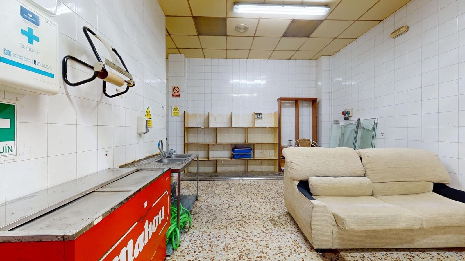 Commercieel te koop in Santiago de la Ribera - € 149.900 (Ref: 9449206)