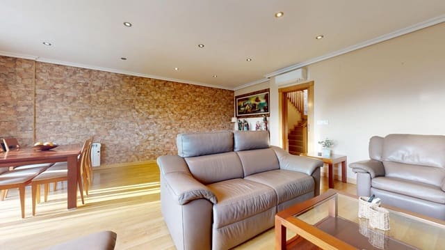 3 sovrum Radhus till salu i Pilar de la Horadada med garage - 339 900 € (Ref: 9462107)