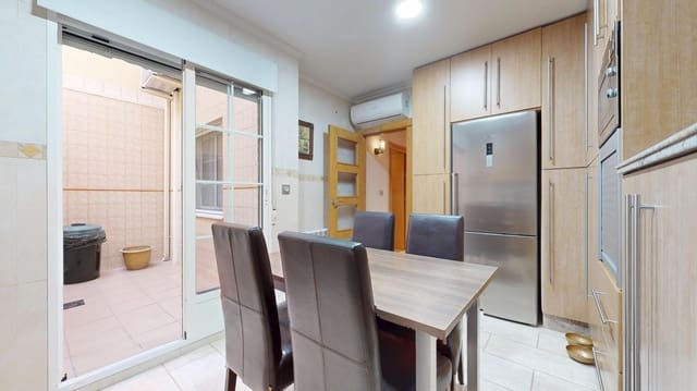 Adosado de 3 habitaciones en Pilar de la Horadada en venta con garaje - 339.900 € (Ref: 9462107)