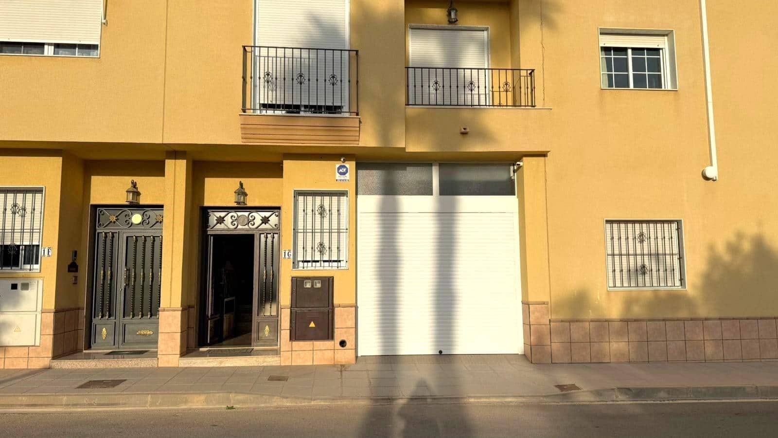 3 bedroom Terraced Villa for sale in Pilar de la Horadada with garage - € 339,900 (Ref: 9462107)