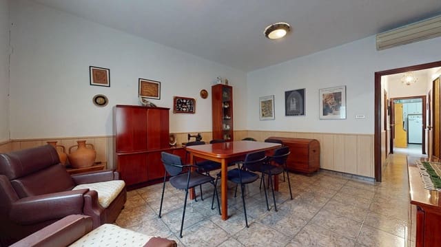 4 Zimmer Haus zu verkaufen in Pilar de la Horadada mit Garage - 184.900 € (Ref: 9465782)