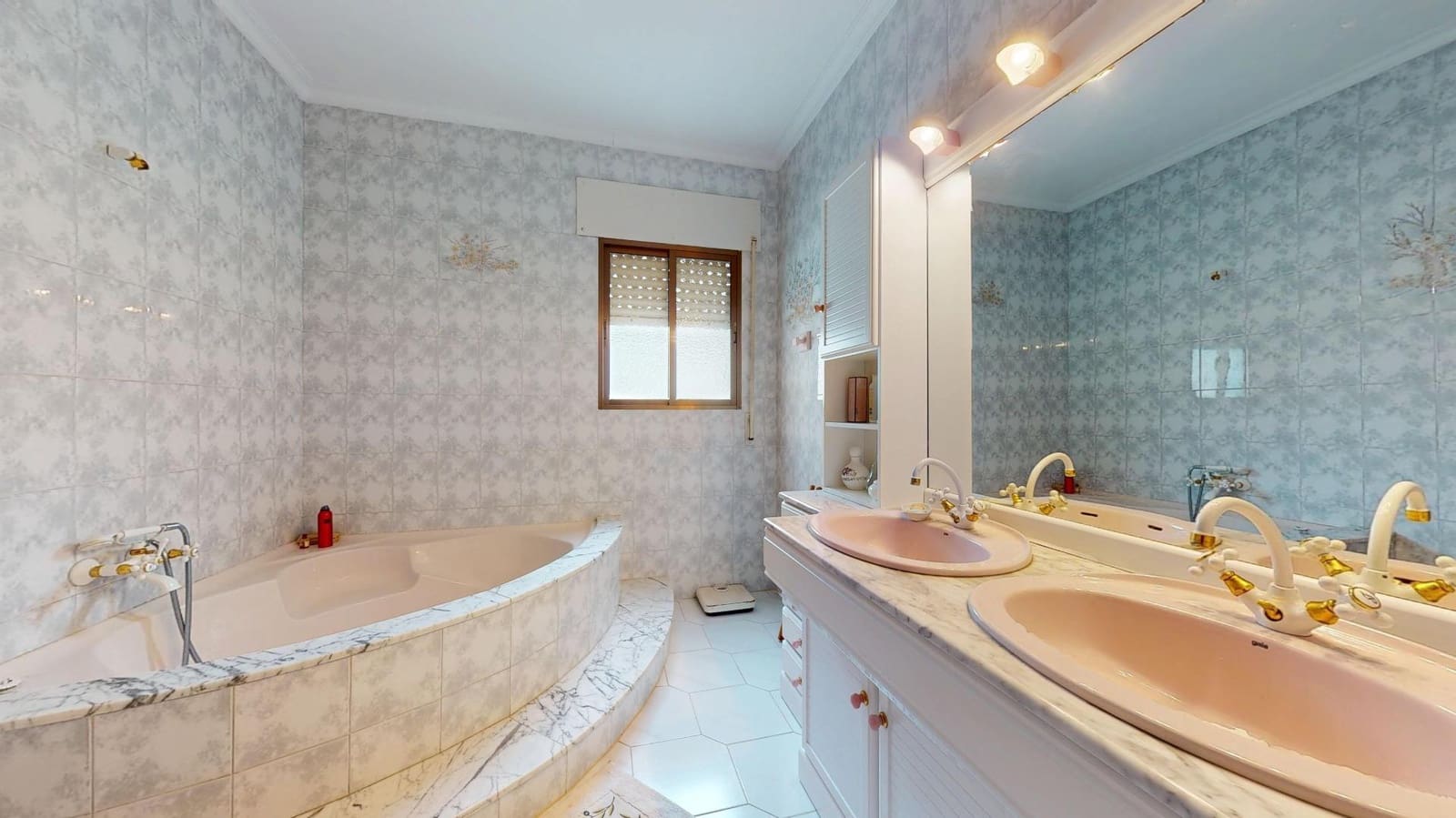 Casa de 4 habitaciones en Pilar de la Horadada en venta con garaje - 184.900 € (Ref: 9465782)