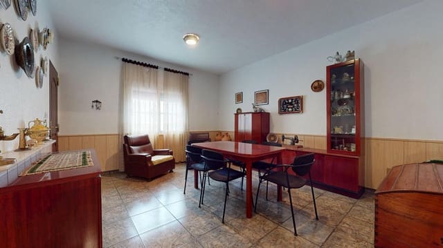 4 Zimmer Haus zu verkaufen in Pilar de la Horadada mit Garage - 184.900 € (Ref: 9465782)