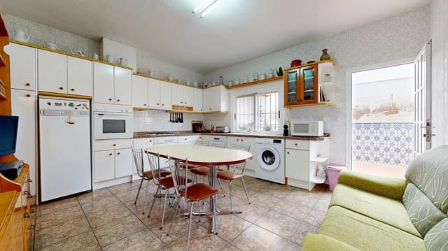 4 Zimmer Haus zu verkaufen in Pilar de la Horadada mit Garage - 184.900 € (Ref: 9465782)