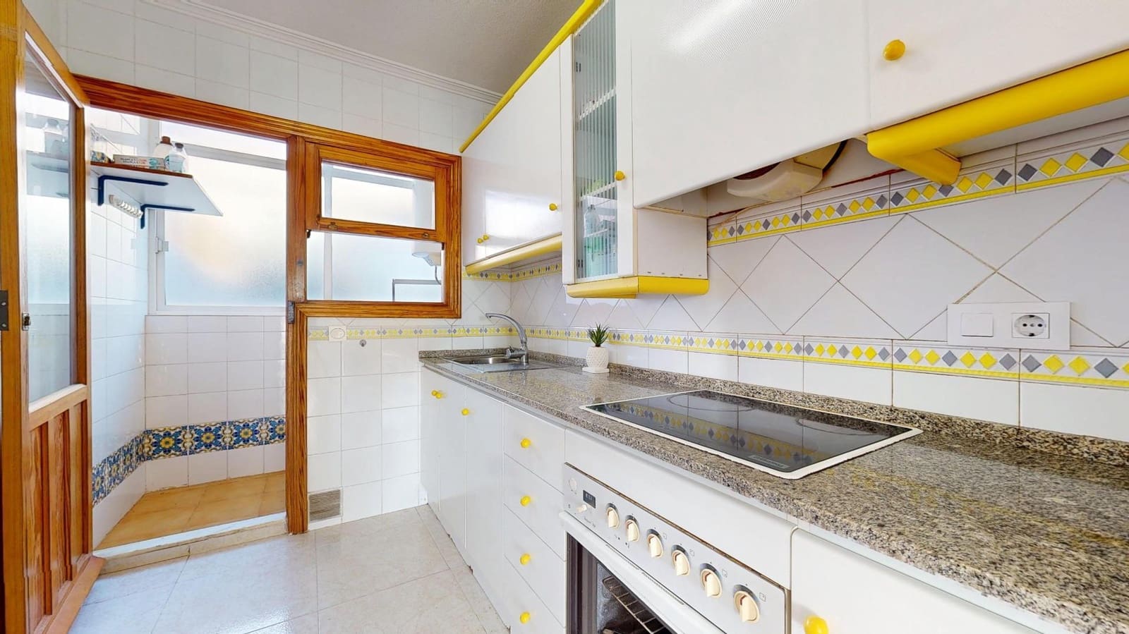 2 bedroom Apartment for sale in Torre de la Horadada - € 149,900 (Ref: 9468510)